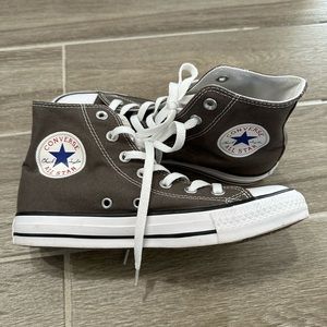 Converse Grey High Top Chuck Taylors Women Sz 7
